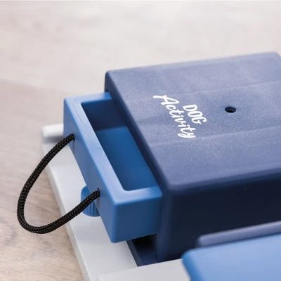 Trixie Dog Activity Poker Box Juego De Inteligencia 3 Trixie Dog Activity Poker Box Juego De Inteligencia - Imagen 3